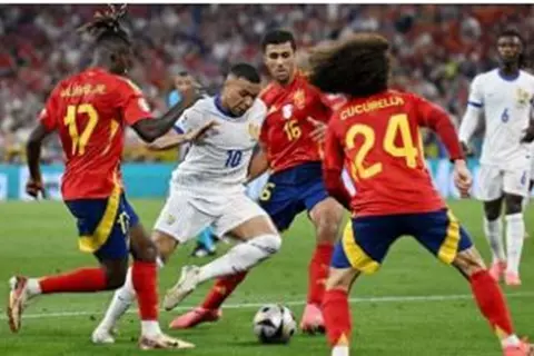 لامين يامال أمام مبابي.. تشكيل إسبانيا وفرنسا في نصف نهائي دوري الأمم